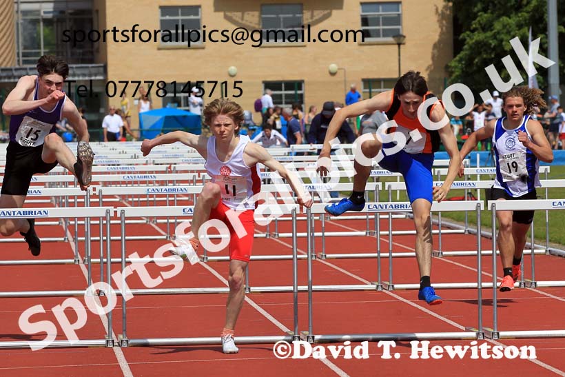 Mens U-17s and Boys U-15s Hurdles, 2022 Northern Inter Counties U17s and U15s Track and Field, York, Thursday, June 2nd. Photo: David T. Hewitson/Sports for All Pics